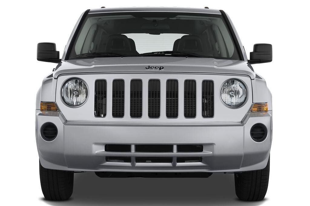 Jeep Patriot (Baujahr 2010) Sport 5 Türen Frontansicht