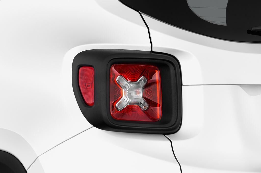 Jeep Renegade (Baujahr 2015) Longitude 5 Türen Rücklicht