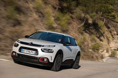 Citroën C4 Cactus Pure Tech 110 EAT6 - Probiers mal mit Gemütlichkeit Citroën C4 Cactus Pure Tech 110 EAT6 - Probiers mal mit Gemütlichkeit