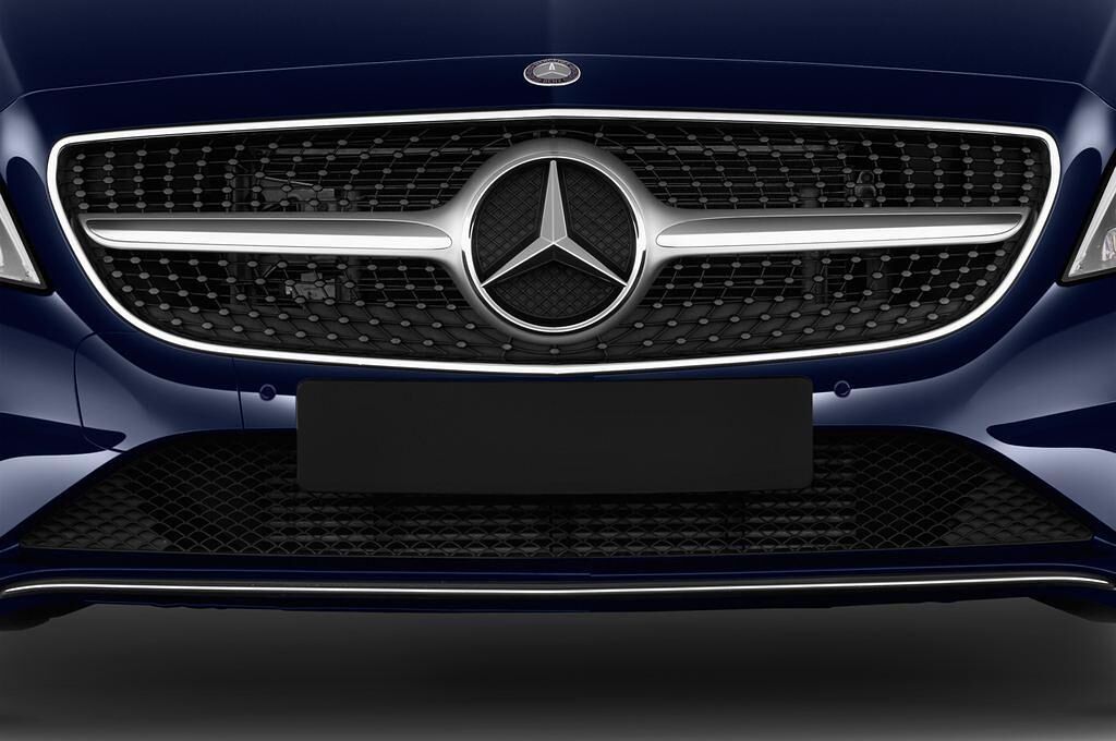 Mercedes CLS (Baujahr 2015) CLS 250 Bluetec 2 Türen Kühlergrill und Scheinwerfer