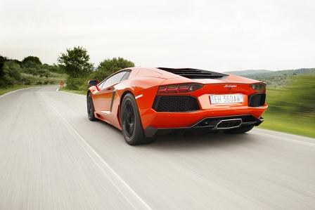 Lamborghini Aventador LP 700-4