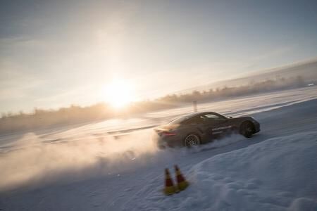 30 Jahre Allrad bei Porsche - Das Heck bekommt Konkurrenz 