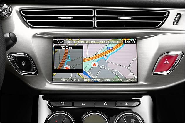 Optional gibt es im C3 nun ein richtig großes Navi: Sieben Zoll Diagonale sind für einen Kleinwagen ordentlich