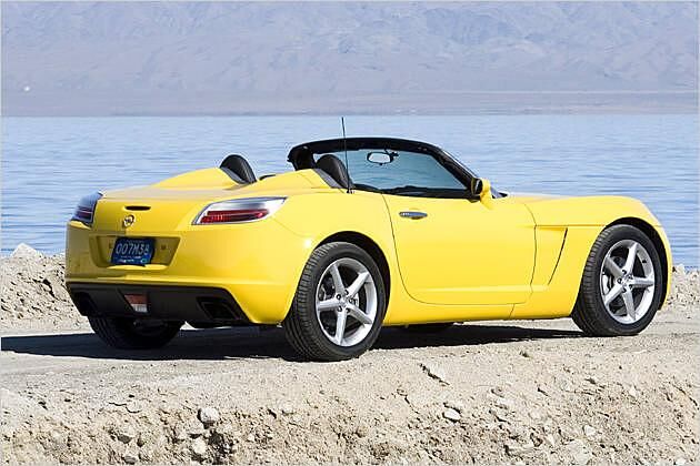 Insgesamt wirkt der Opel GT sehr flach
