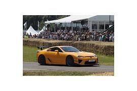 Lexus bietet LFA mit Nürburgring Performance Package an