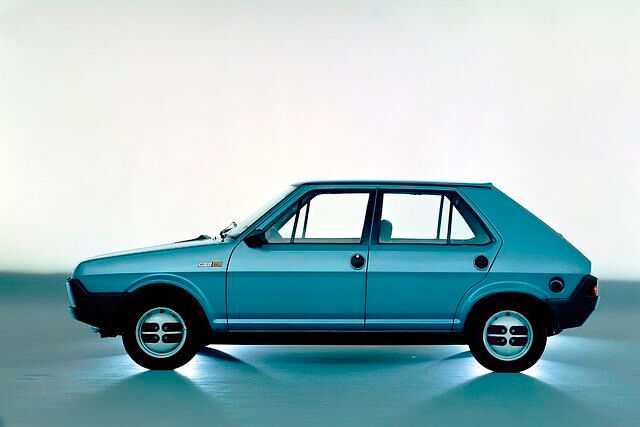 Der Fiat Ritmo in der Seitenansicht