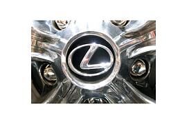 Lexus enthüllt neuen GS im kalifornischen Pebble Beach