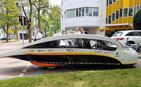 Solarauto Stella Vie  - Der Sonne entgegen