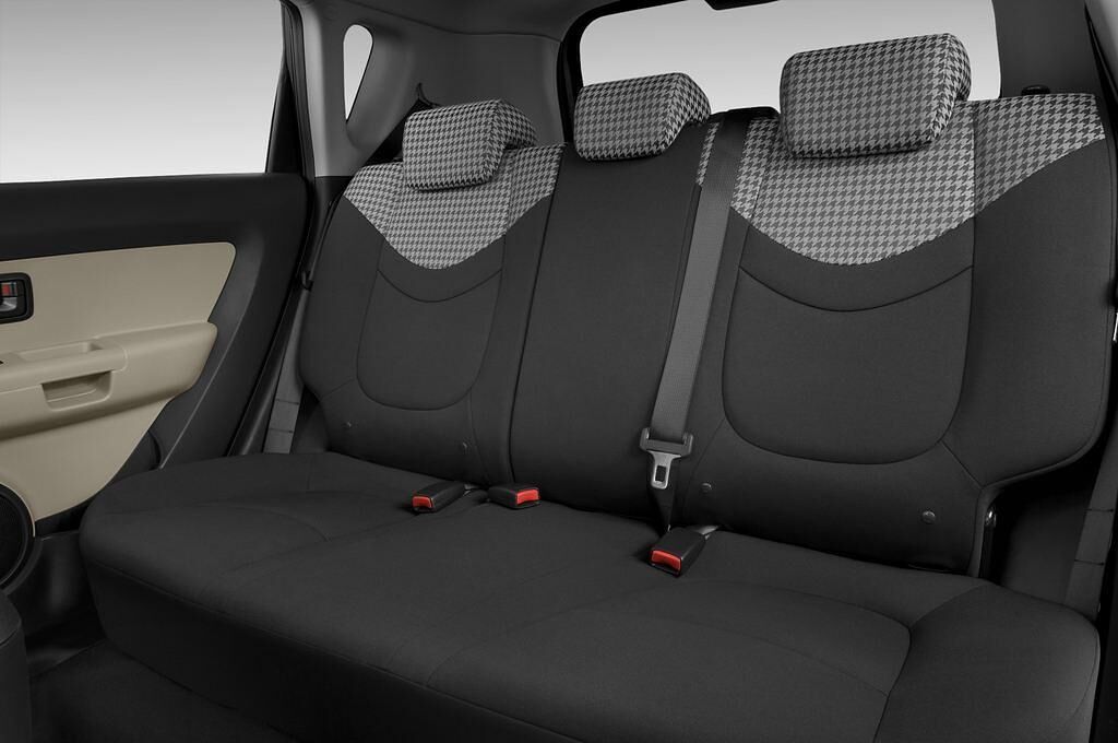 Kia Soul (Baujahr 2011) Spirit 5 Türen Rücksitze