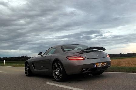 Mercedes SLS AMG