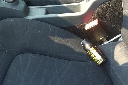 Sommerhitze im Auto - Spraydosen können explodieren