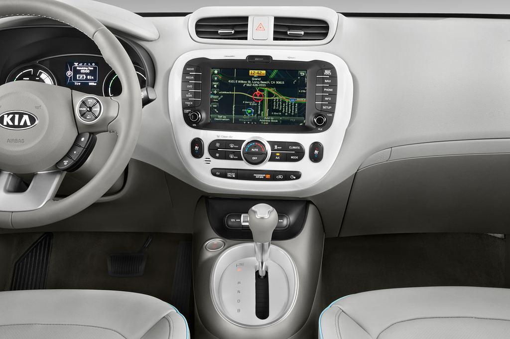 Kia Soul (Baujahr 2015) EV 5 Türen Mittelkonsole