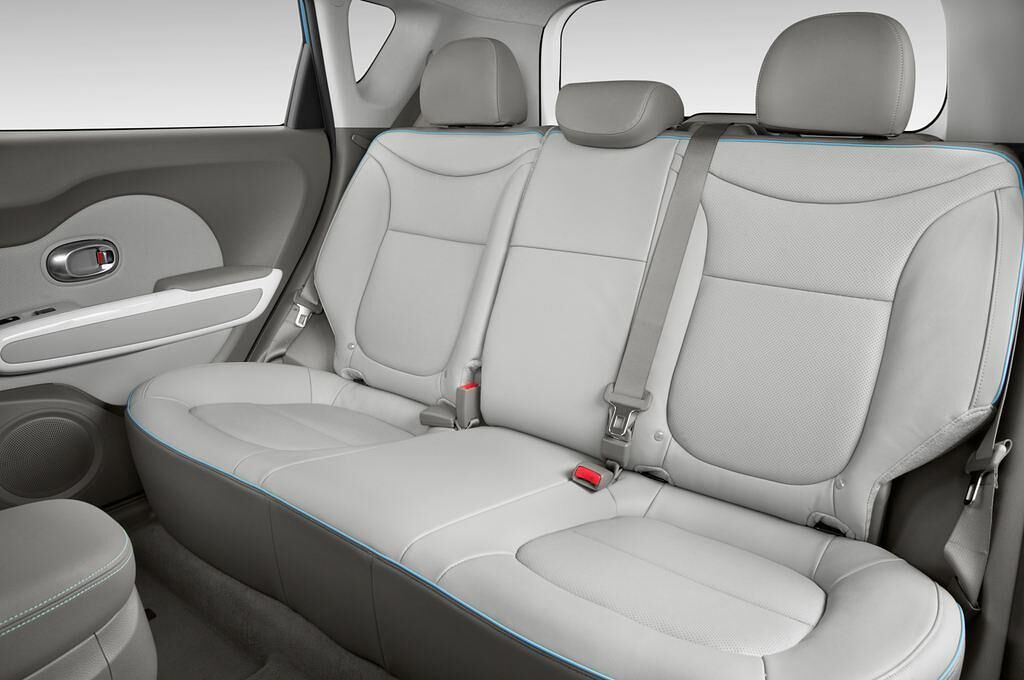 Kia Soul (Baujahr 2015) EV 5 Türen Rücksitze