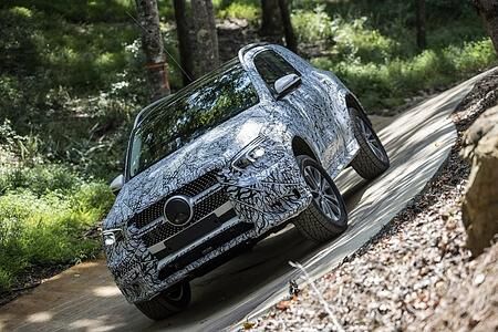 Prototypenerprobung Mercedes GLE - Hoch das Bein