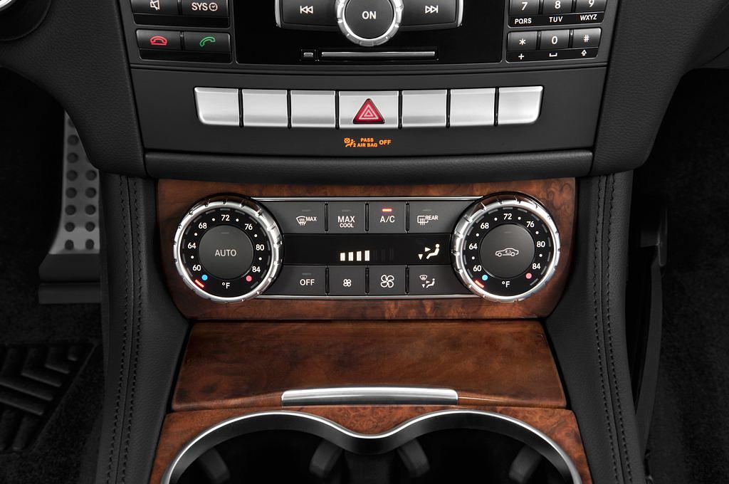 Mercedes CLS (Baujahr 2011) 500 4 Türen Temperatur und Klimaanlage