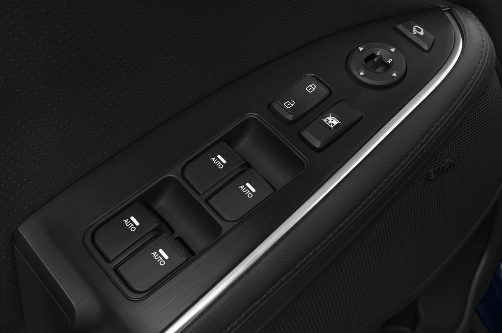 Kia Optima (Baujahr 2015) Hybrid 4 Türen Bedienungselemente Tür