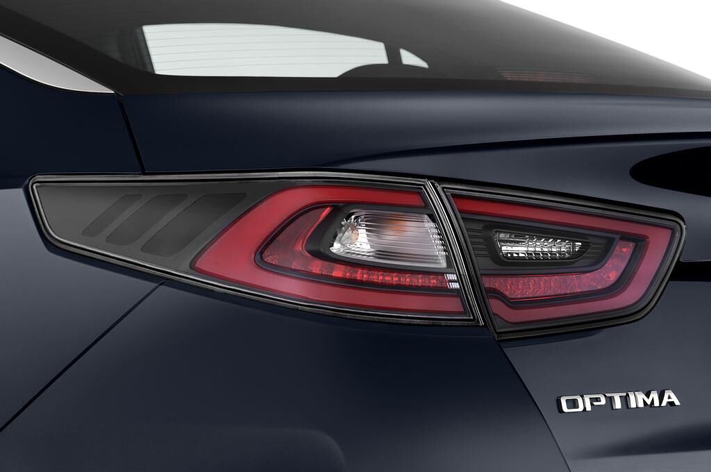 Kia Optima (Baujahr 2015) Hybrid 4 Türen Rücklicht