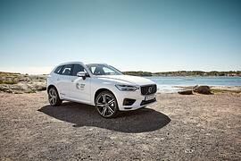 Recycling-SUV von Volvo - Flaschen werden zu Fußmatten