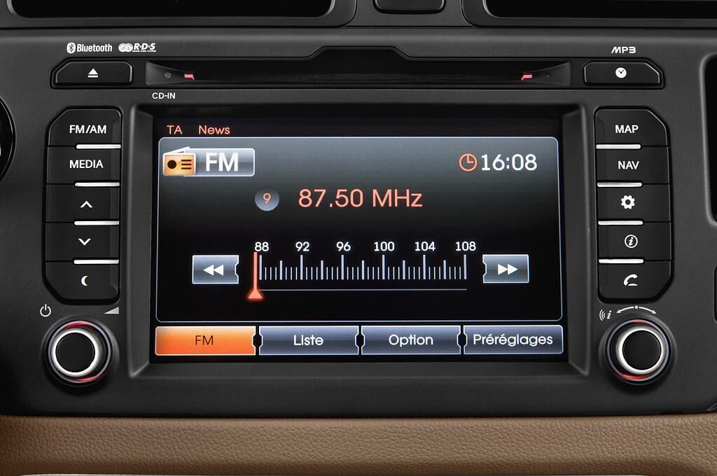 Kia Rio (Baujahr 2011) Spirit 5 Türen Radio und Infotainmentsystem