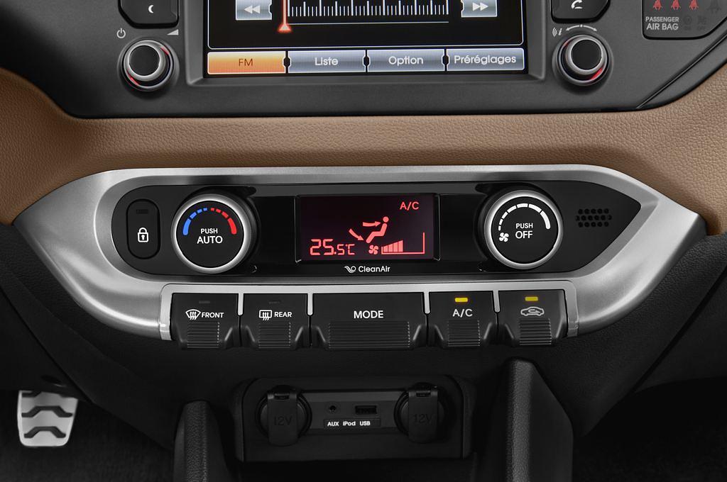 Kia Rio (Baujahr 2011) Spirit 5 Türen Temperatur und Klimaanlage