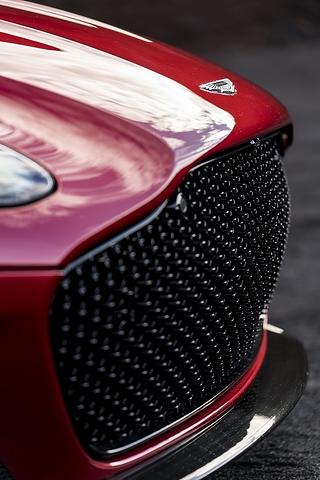 Der Aston Martin DBS Superleggera ist 340 km/h schnell