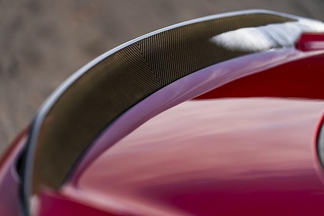 Die Aerodynamik generiert bei der Höchstgeschwindigkeit einen Anpressdruck von 180 Kilogramm