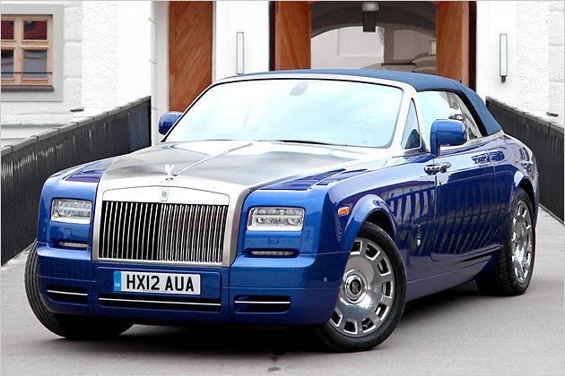 Typisch Rolls-Royce: Der große Kühlergrill und der böse Blick