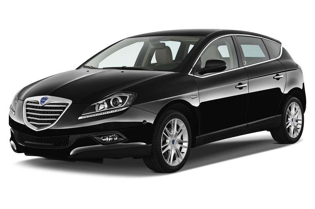 Lancia Delta (Baujahr 2013) Platinum 5 Türen seitlich vorne
