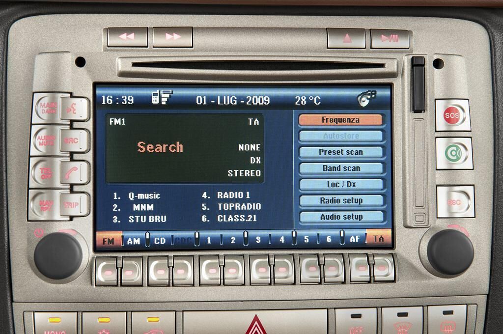 Lancia Musa (Baujahr 2010) Poltrona 5 Türen Radio und Infotainmentsystem