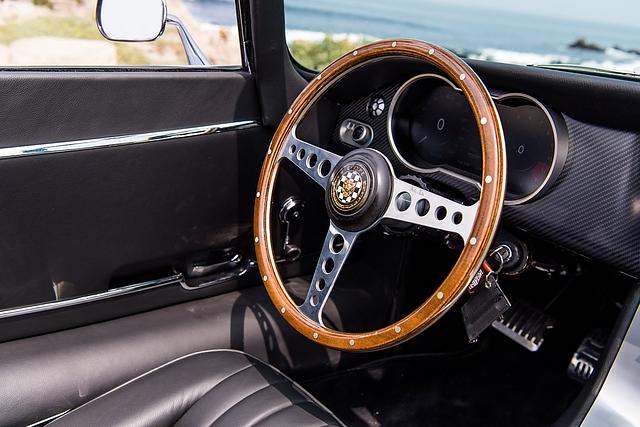Jaguar E-Type Zero - kommt als Links- und Rechtslenker