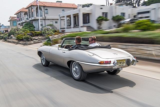 Jaguar E-Type Zero - der Auspuff fehlt, der Fahrspaß nicht