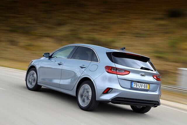 Als Antrieb hat uns Kia die Variante mit 1,4-Liter-Benziner hingestellt. Der Motor leistet 103 kW/140 PS und erfüllt die Abgasnorm Euro-6d-temp