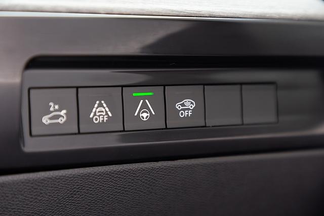 Peugeot 508 GT Puretech 225 - die Schalter wirken wie aus den 80er Jahren
