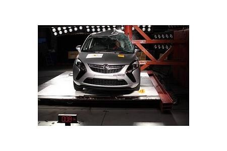 Fünf Sterne für Opel Zafira Tourer und Astra GTC Fünf Sterne für Opel Zafira Tourer und Astra GTC