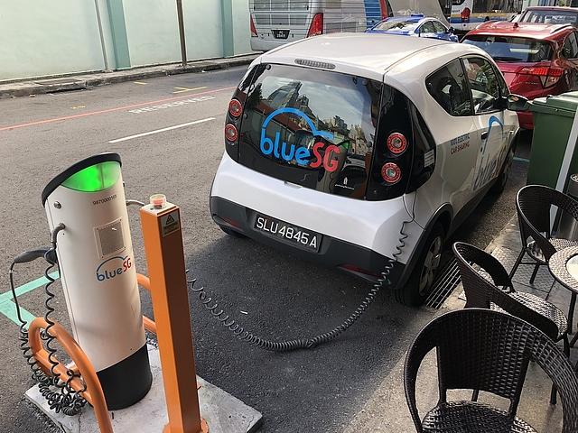 Blue SG Elektroauto Carsharing