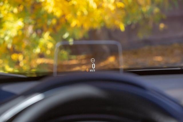 Optional verfügt der Honda CR-V Hybrid über ein Head-Up-Display