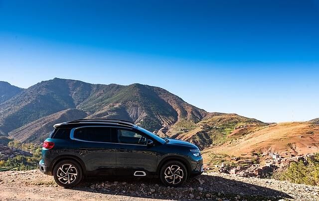 Citroen C5 Aircross Blue HDI 180 - 4,50 Meter lang