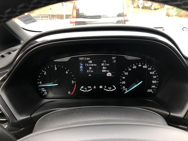 Ford Fiesta Active Plus 1.5 TDCi - die Instrumente sind nach wie vor nicht animiert