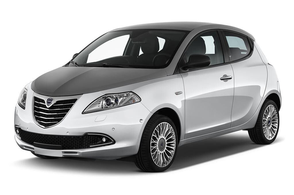 Lancia Ypsilon (Baujahr 2011) Silver 5 Türen seitlich vorne