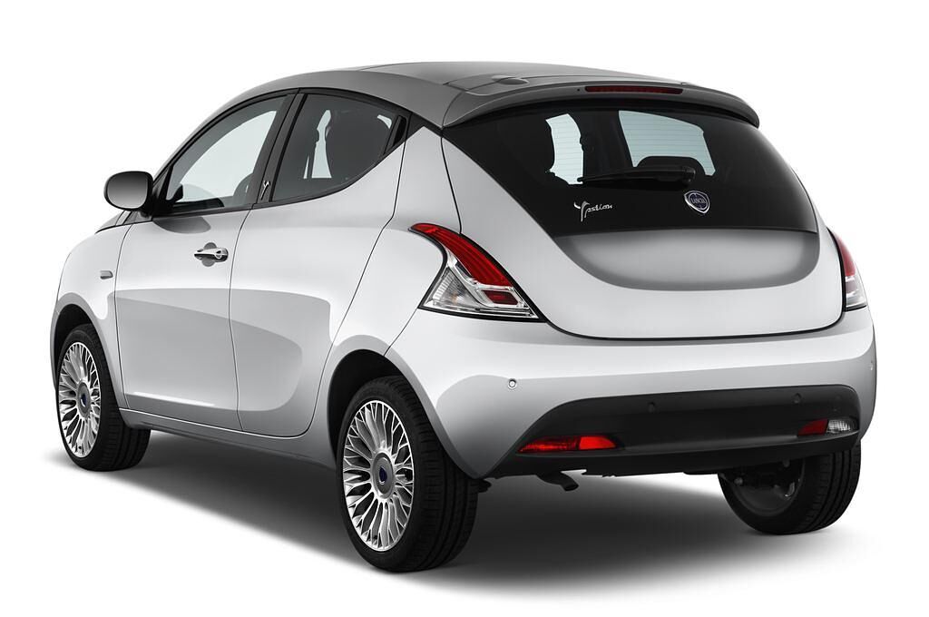 Lancia Ypsilon (Baujahr 2011) Silver 5 Türen seitlich hinten
