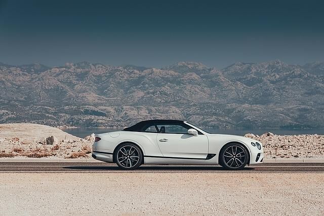 Bentley Continental GT Cabriolet 2019 - das Dach öffnet und schließt in 19 Sekunden