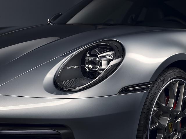 Der Porsche 911 Baureihe 992 hat LED Licht