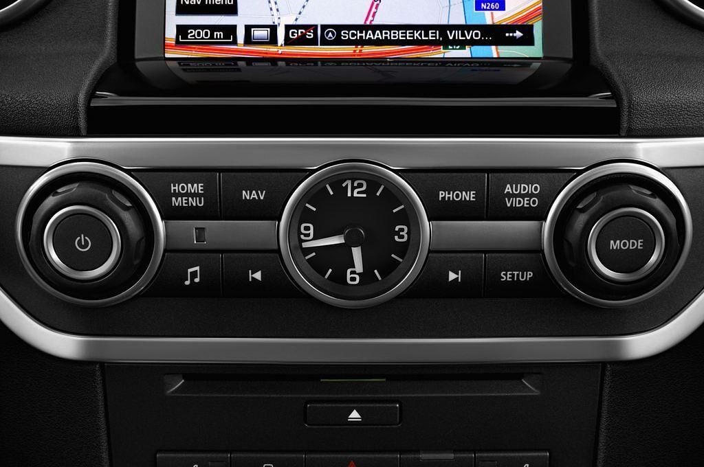 Land Rover Discovery (Baujahr 2016) HSE 5 Türen Radio und Infotainmentsystem