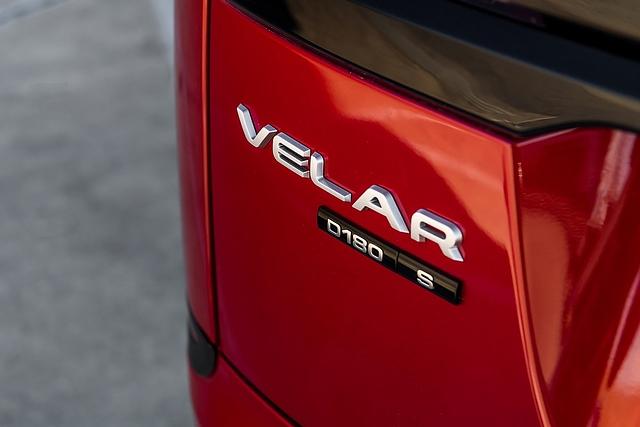 Der Range Rover Velar hat jetzt mehr Serienausstattung