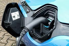 Ratgeber: Vorteile eines Elektroautos  - Freies Parken inklusive