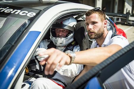 Fit für den Rennsport - Böses Erwachen