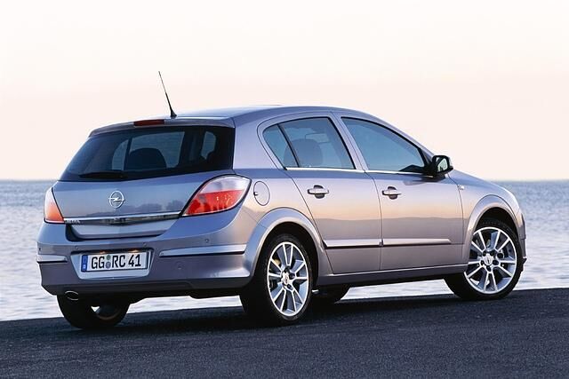 Den Astra gab es mit drei und fünf Türen, als Cabrio und als Kombi