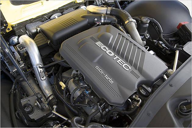 Der Zwei-Liter-Turbo-Vierzylinder leistet 264 PS