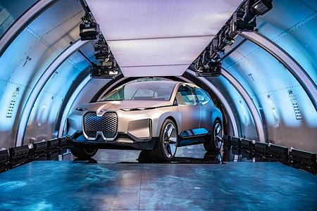 BMW iNext 2021 - Zurück in die Zukunft