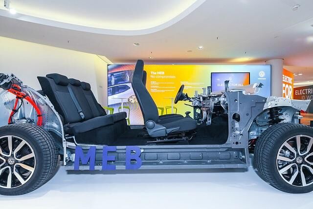 Elektroauto-Basis mit Sitzen
